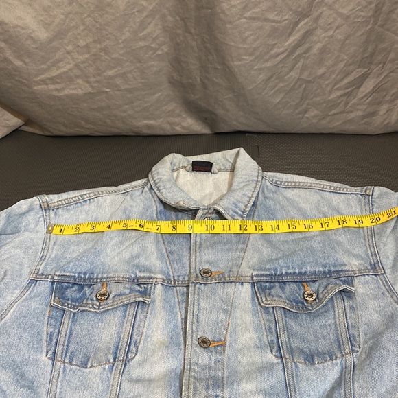 90s Betty Boop Jean Jacket - Picture 12 of 14